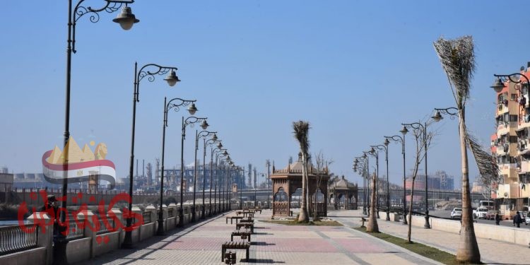 جولة تفقدية لمحافظ بورسعيد علي الكورنيش الجديد علي قناة الاتصال