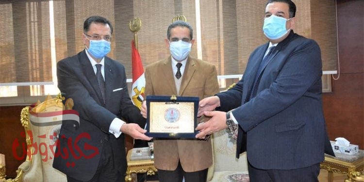 محافظ الغربية يستقبل رئيس مجلس إدارة دار التحرير للطباعة والنشر ورئيس تحرير جريدة الجمهورية لتعزيز سبل التعاون.