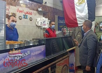 غلق وتشميع المحال التجارية المخالفه بمدينة قلين