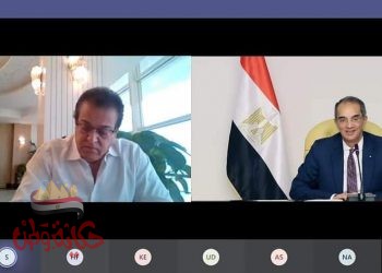 تنفيذ الامتحانات إلكترونياً و رقمنة المستشفيات الجامعية