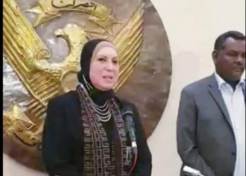 تصريحات وزيرة التجارة ونظيرها السودانى  لوسائل الإعلام فور وصولها مطار الخرطوم