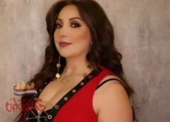 أمية ملص تدخل في جدال مع معجب إنتقد ملابسها