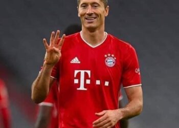 بايرن يفوز علي الاهلي بثنائية في نصف نهائي