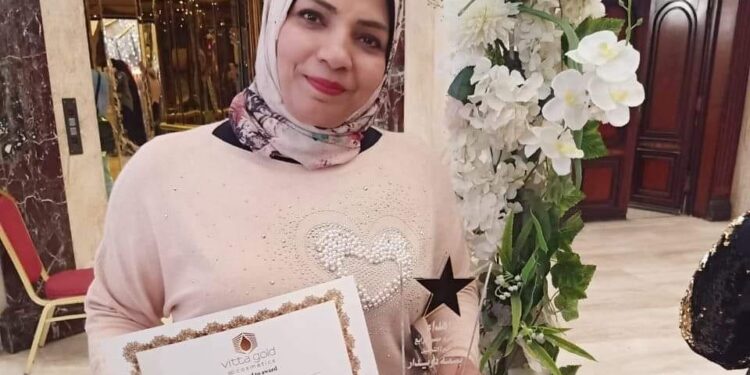 اسماء سراج الدين خبيرة