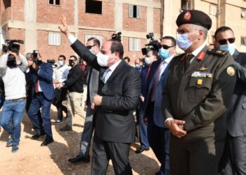 جوله تفقدية داخل منطقة عزبة الهجانة بشرق القاهرة على طريق القاهرة السويس"