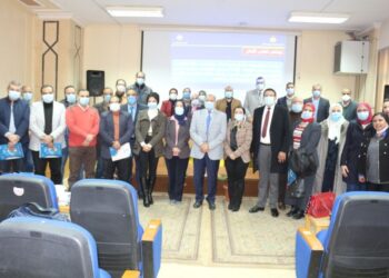 دورات أكاديمية ناصر العسكرية بجامعة المنصورة لتنمية مهارات القيادات الأكاديمية