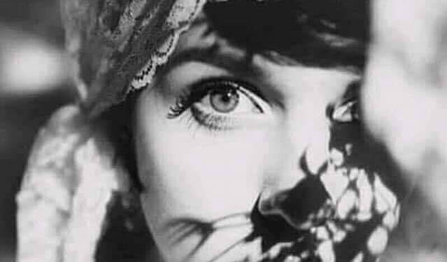 الدمية ذات الخيوط..