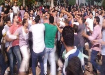 ضرب العريس وكتابة الأصدقاء