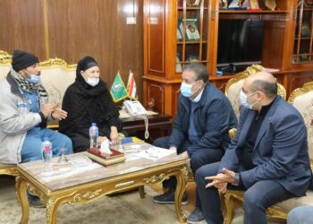 المنوفية يلتقي بعدد من الحالات الإنسانية ويقرر صرف مساعدات مالية عاجلة