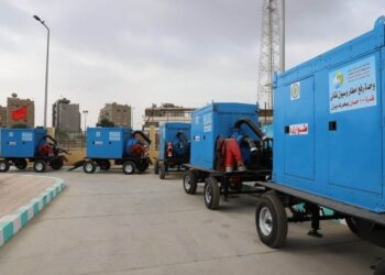 محافظ أسيوط يشهد اصطفاف معدات شركة مياه الشرب