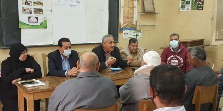 وكيل وزارة الزراعه بالغربية يختتم دورة الإرشاد للمحاصيل السكريه بالسجاعيه