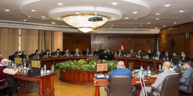 ترقية 17 عضوا بهيئة التدريس وتعيين 6 مدرسين بجامعة طنطا