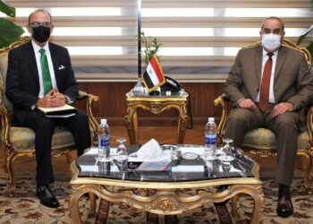 وزير الطيران المدنى