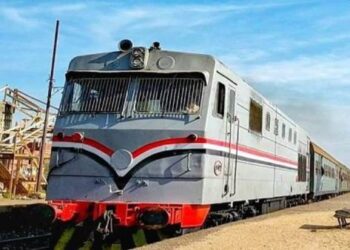 تشغيل قطارين