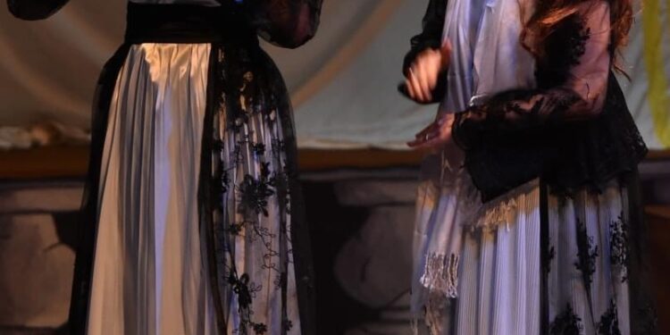 برنامج عروض البيت الفني للمسرح لأيام الخميس و الجمعة و السبت ١١،١٢،١٣ فبراير