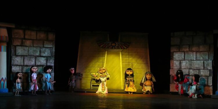 عرائس القاهرة” يقدم ” رحلة الزمن الجميل ” الخميس المقبل