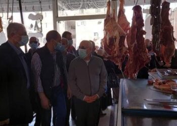 الغضبان: يتفقد إحدي  منافذ توزيع اللحوم