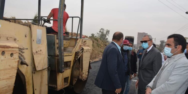 محافظ القليوبية يتابع أعمال تطوير ورصف الميادين بعدد من مدن المحافظة