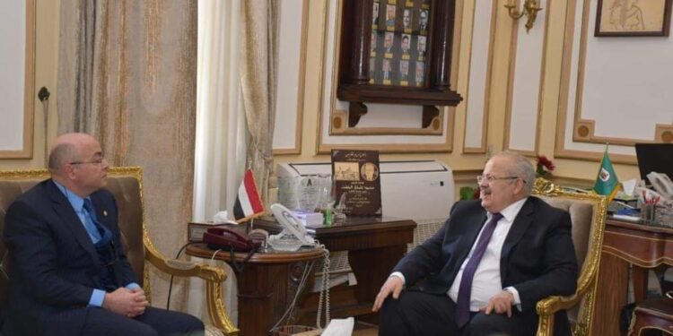 د. الخشت يبحث مع سفير المملكة المغربية بمصر لبحث سبل تعزيز التعاون المشترك