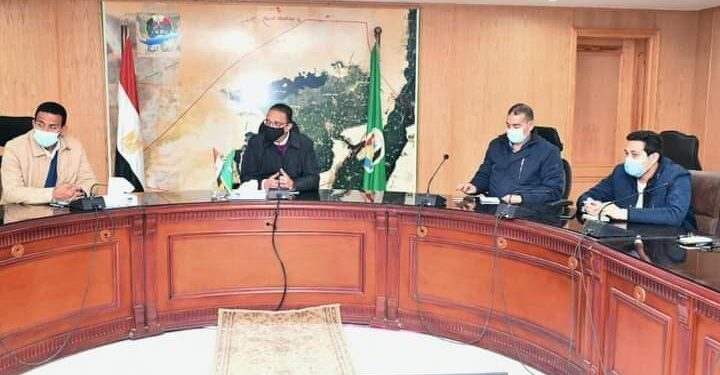 محافظ الفيوم يؤكد على سرعة تلقى الفرق والأطقم الطبية لقاح كورونا