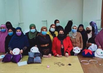 المجلس القومي للمرأة بكفر الشيخ ينظم ورش لتدريب  الرائدات الريفيات علي الاشغال اليدوية بالتعاون مع جامعة كفر الشيخ