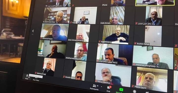 وزير الزراعة يشارك في اجتماع لجنة الدراسات الزراعية بالمجلس الاعلى للجامعات بحضور الخبراء وعمداء كليات الزراعة