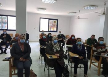 مناقشة الاستعدادات الخاصة بحملة التطعيم ضد شلل الأطفال «صحة الفيوم »