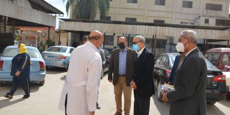 محافظ القليوبية  يتفقد المنظومة الصحيه بعدد من المستشفيات واعمال الرصف