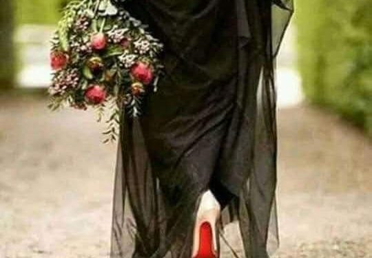 تاج الأنوثه حياء وتاج الرجوله أدب