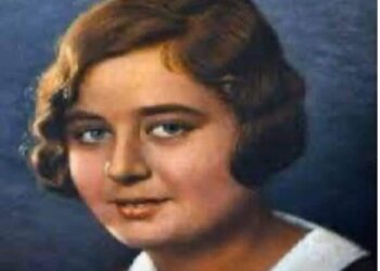 سيدة القصر ومتحف المجوهرات الملكية..