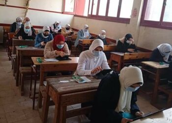 انطلاق امتحانات الصف الأول الثانوي بمدارس البحيرة