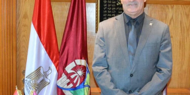 اختيار الأستاذ الدكتور أحمد جابر شديد رئيس جامعة الفيوم كأفضل الشخصيات المصرية والعربية لعام ٢٠٢٠