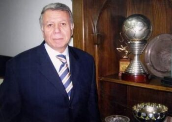 وزير الدفاع يحصل على حكم بالبرائه بعد 8 سنوات