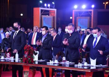 *وزير الشباب والرياضة يشهد افتتاح فرع النادي الأهلي بمدينة طيبة بالأقصر*