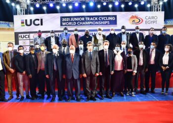 وزير الرياضة يشهد توقيع عقد تنظيم مصر لكأس العالم لدراجات