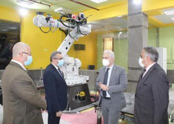 نائب رئيس جامعة طنطا يتابع امتحانات الدراسات العليا بكلية الهندسة