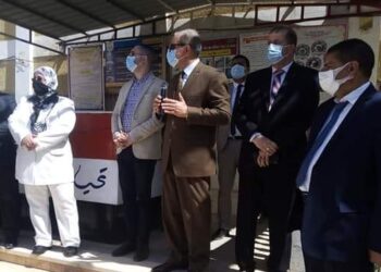 محافظ كفر الشيخ ووكيل التعليم يشاركان في طابور الفترة الثانية