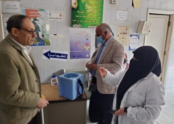 وكيل صحة الغربية يتفقد الفرق الثابتة لحملة تطعيم شلل الاطفال