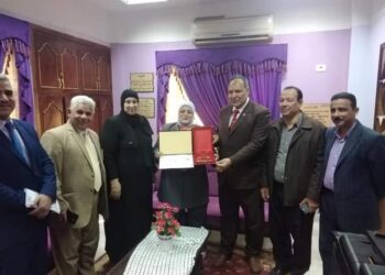 وكيل تعليم كفرالشيخ تكرم الدكتور شاكر ندا وكيل المديرية السابق