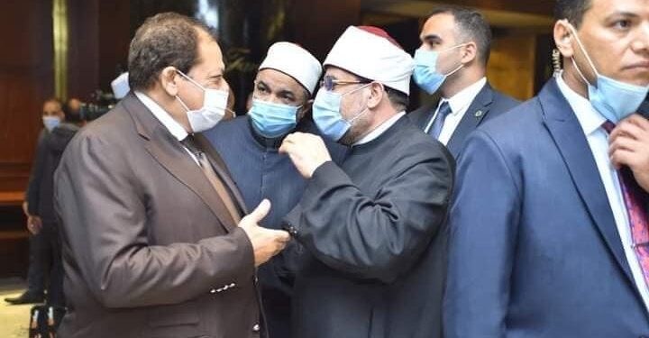 أبو_العينين” يلتقي وزير الأوقاف ووكيل الأزهر على هامش مؤتمر “حوار الأديان والثقافات”