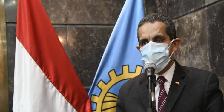 محافظ الغربية يكرم ٧ أمهات في احتفالية مديرية التضامن الاجتماعي