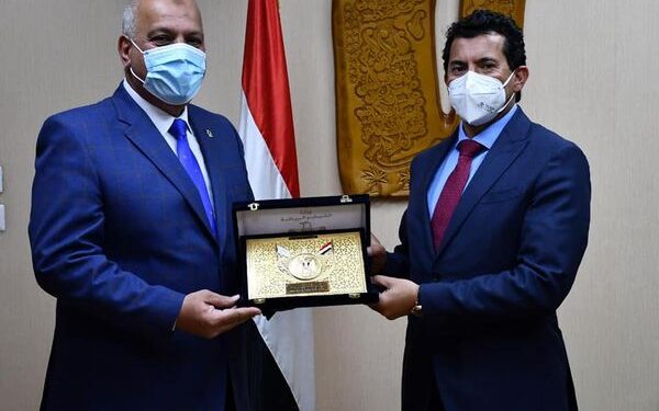 رئيس الاتحاد الدولي للرماية