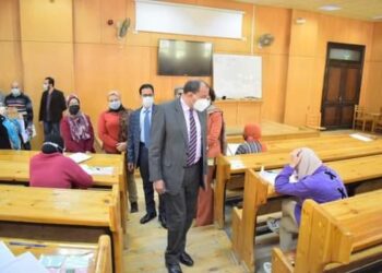 رئيس جامعة بنى سويف