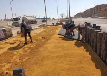 تكثيف أعمال تطوير الطرق