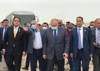 وفد من لجنة