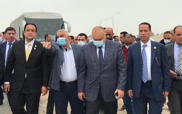 وفد من لجنة