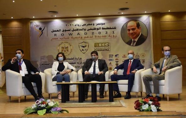 رئيس جامعة عين شمس