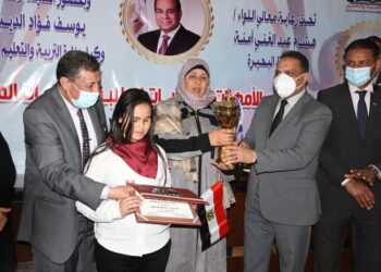 إحتفالية إدارة الموهوبين والتعلم الذكي لتكريم الأمهات المثاليات .