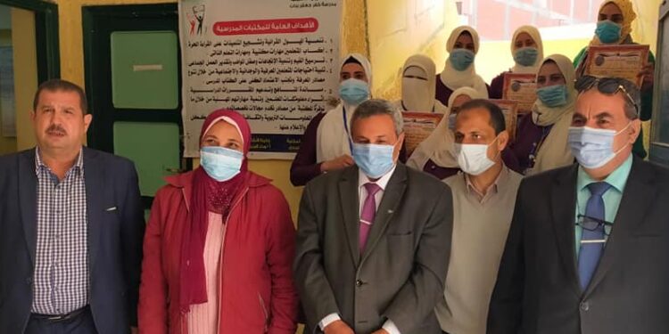 التخيل هو بداية الإبداع فإنك تتخيل ما تريده ثم تنفذ ما تتخيله