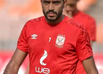 النصر السعودي وإتحاد جده أيهما يرحب بلاعب الاهلي المشاغب